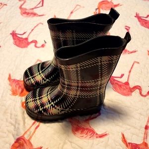 Kids plaid rain boots size 7/8
